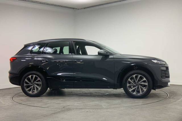 2025 Audi Q6 e-tron Q6 SUV Sport e-tron  185,00 kW
