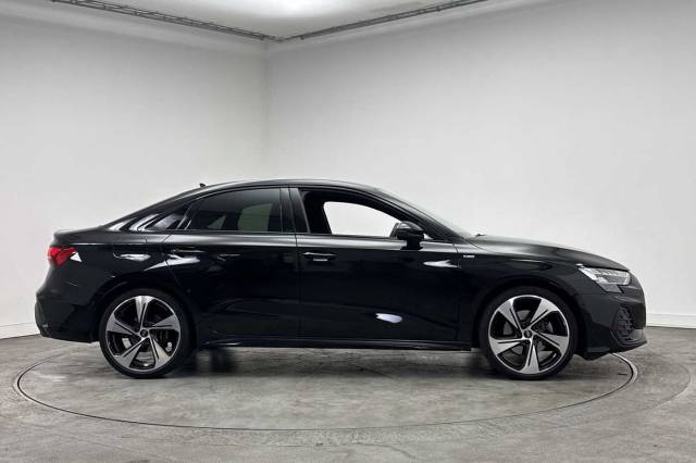 2025 Audi A3 Saloon 1.5 Black Edition 35 TFSI  150 PS S tronic