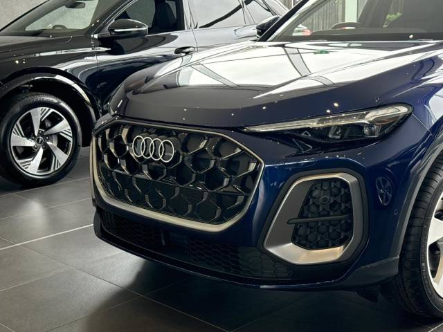 2025 Audi Q5 2.0 AUDI Q5 SUV S line TFSI quattro 204 PS S tronic