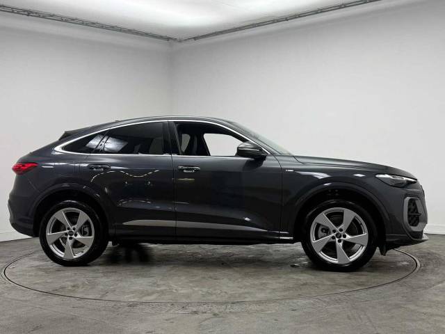 2025 Audi Q5 Sportback 2.0 S line TDI quattro 204 PS S tronic