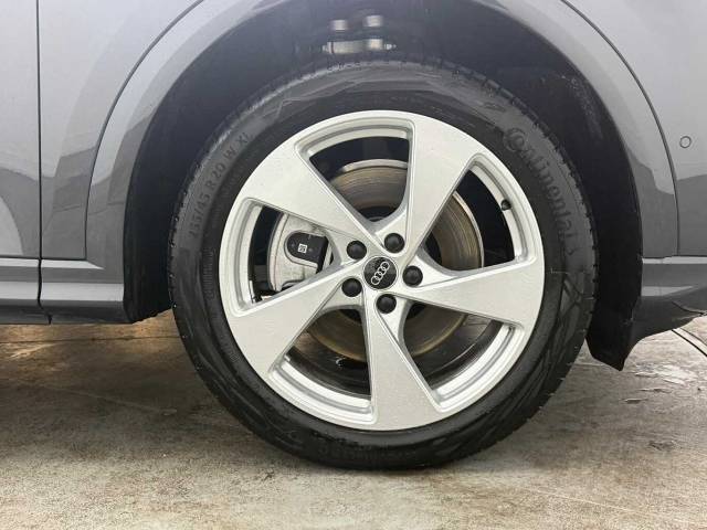 2025 Audi Q5 Sportback 2.0 S line TDI quattro 204 PS S tronic