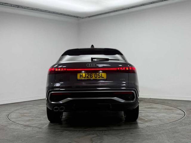 2025 Audi Q5 Sportback 2.0 S line TDI quattro 204 PS S tronic
