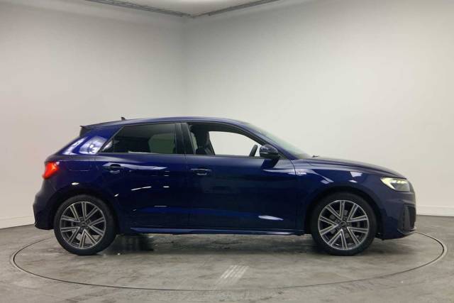 2025 Audi A1 Sportback 1.0 S line 30 TFSI  116 PS S tronic