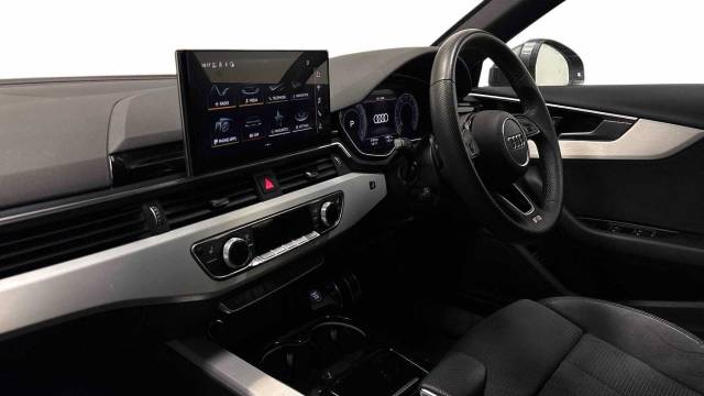 2024 Audi A4 Avant 2.0 Avant S line 40 TFSI  204 PS S tronic