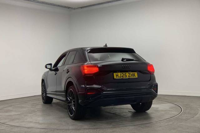 2025 Audi Q2 1.5 Black Edition 35 TFSI  150 PS 6-speed