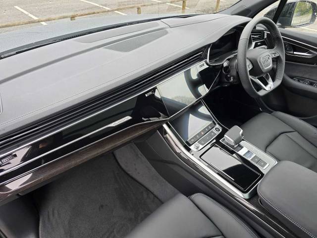 2026 Audi Q7 3.0 SUV  Black Edition TDI quattro 286 PS tiptronic