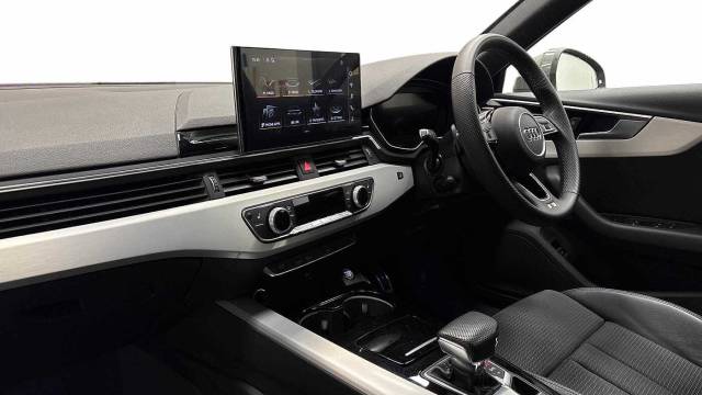 2024 Audi A4 Avant 2.0 Avant S line 40 TFSI  204 PS S tronic