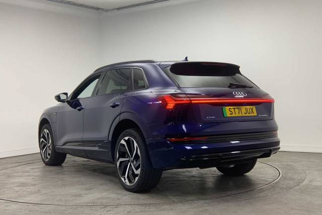 2021 Audi E-tron Black Edition 55 quattro 300,00 kW