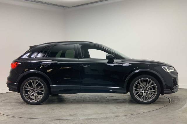 2025 Audi Q3 2.0 Black Edition 40 TFSI quattro 190 PS S tronic