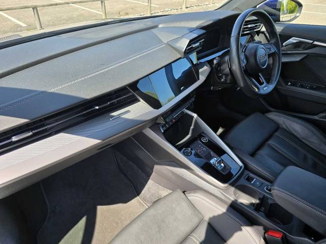 2023 Audi A3 Sportback 1.5 S line 35 TFSI  150 PS S tronic