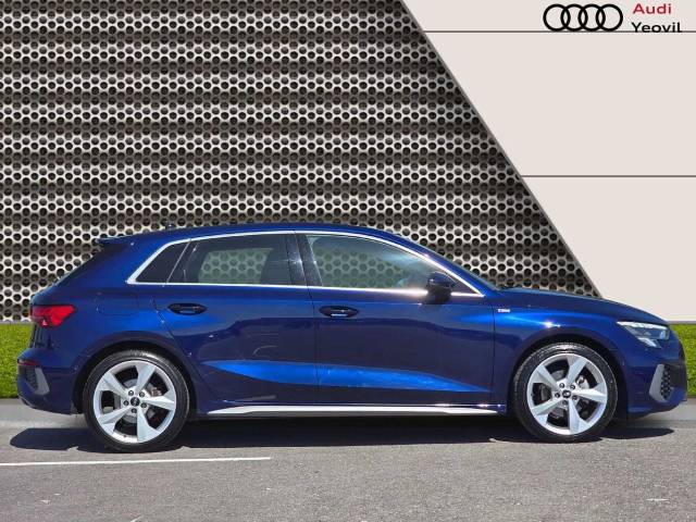 2023 Audi A3 Sportback 1.5 S line 35 TFSI  150 PS S tronic
