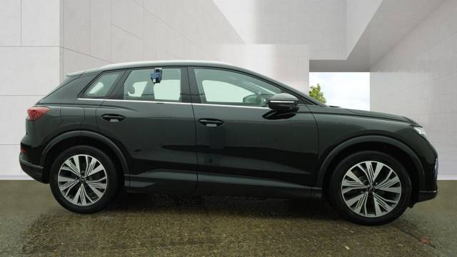 2024 Audi Q4 e-tron Q4  Sport 45 e-tron  210,00 kW