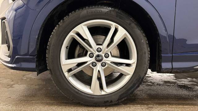 2022 Audi Q3 1.5 S line 35 TFSI  150 PS S tronic