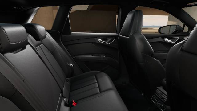 2026 Audi Q4 e-tron AUDI Q4 S line 45 e-tron 210,00 kW