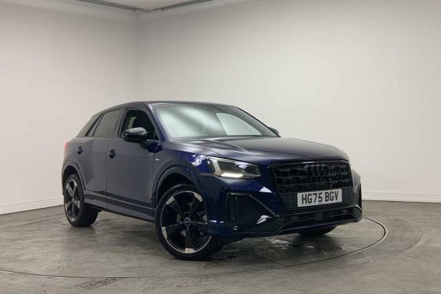 Audi Q2 1.5 Black Edition 35 TFSI  150 PS S tronic 4x4 vehicle Petrol Navarra Blue Metallic