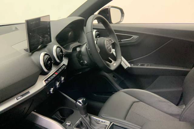 2025 Audi Q2 1.5 Black Edition 35 TFSI  150 PS S tronic