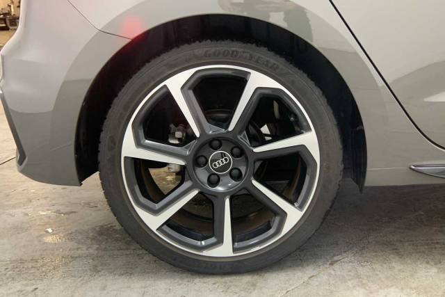 2023 Audi A1 Sportback 1.0 Black Edition 30 TFSI  110 PS S tronic