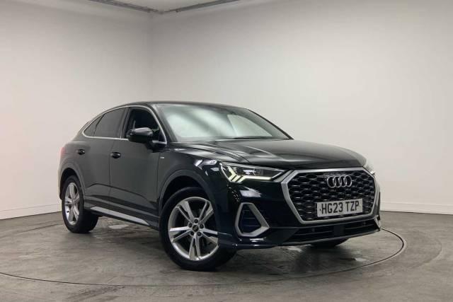 Audi Q3 Sportback 1.5 S line 35 TFSI  150 PS 6-speed 4x4 vehicle Petrol Mythos black, metallic