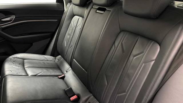 2023 Audi e-tron Sportback Sportback Sport 50 quattro 230,00 kW