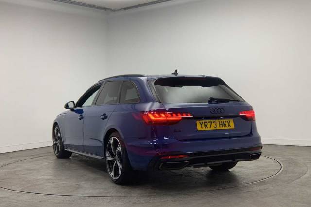 2023 Audi A4 Avant 2.0 Avant Black Edition 40 TFSI  204 PS S tronic