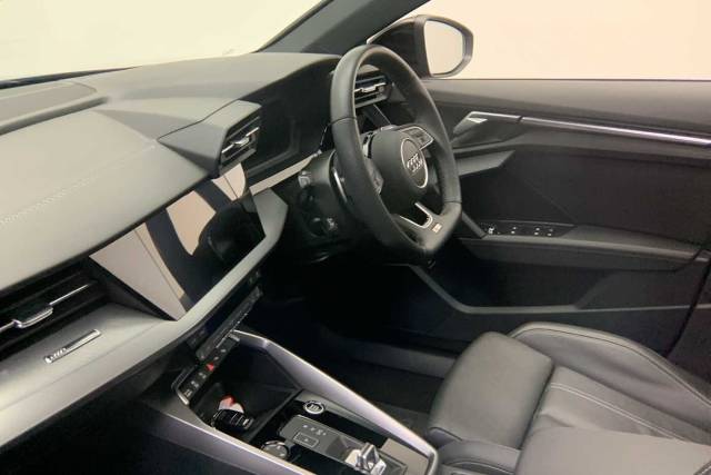 2024 Audi A3 Saloon 1.5 Black Edition 35 TFSI  150 PS S tronic