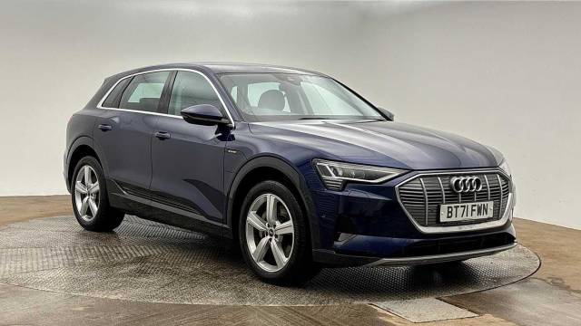Audi E-tron Technik 50 quattro 230,00 kW 4x4 vehicle Electric Navarra Blue Metallic