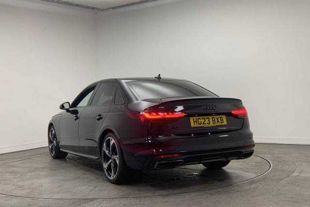 2023 Audi A4 Saloon 2.0 Black Edition 35 TFSI  150 PS S tronic