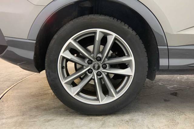 2023 Audi Q3 Sportback 1.5 Black Edition 35 TFSI  150 PS 6-speed
