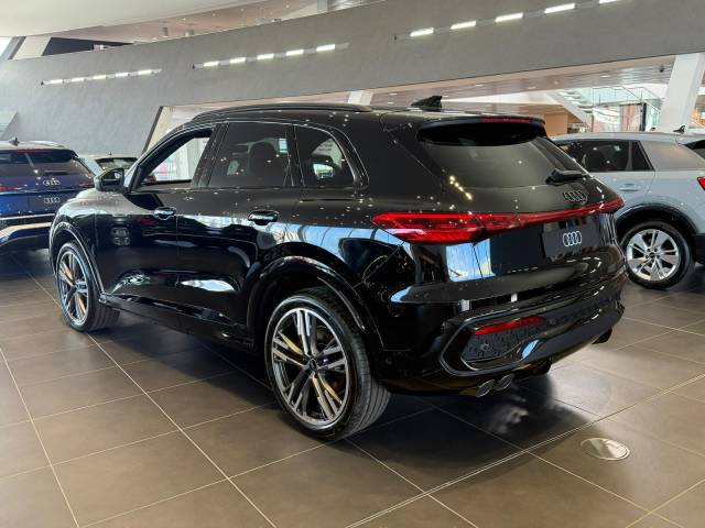2025 Audi Q5 2.0 AUDI Q5 SUV Edition 1 TDI quattro 204 PS S tronic