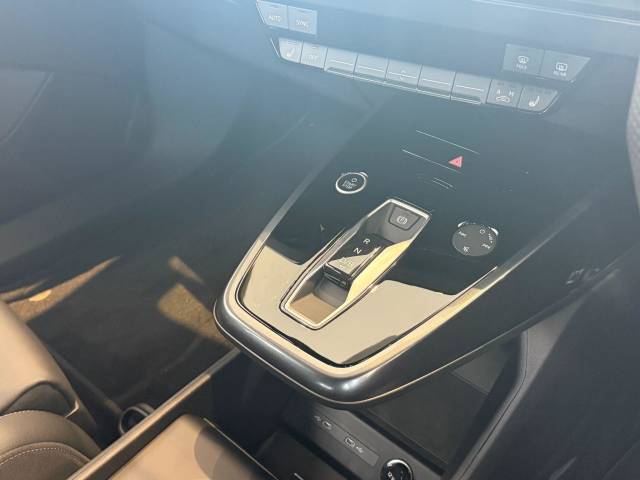 2026 Audi Q4 e-tron AUDI Q4 S line 45 e-tron 210,00 kW