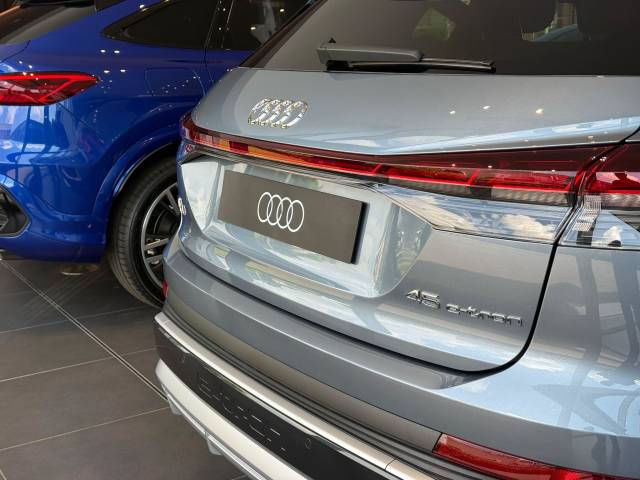 2026 Audi Q4 e-tron AUDI Q4 S line 45 e-tron 210,00 kW