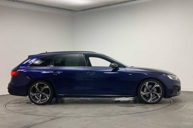 2023 Audi A4 Avant 2.0 Avant Black Edition 40 TFSI  204 PS S tronic