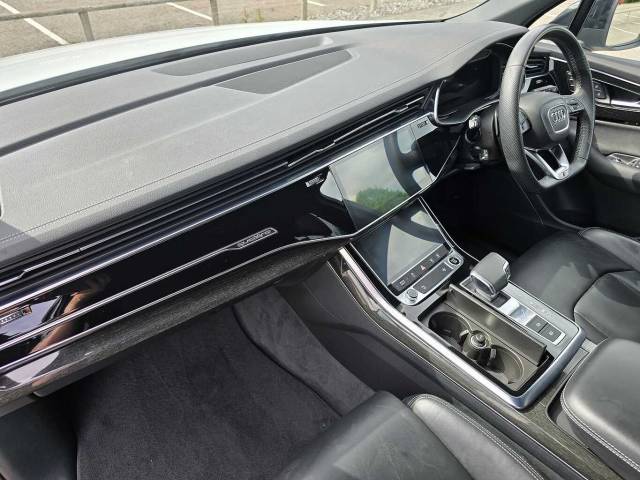 2023 Audi Q7 3.0 Black Edition 50 TDI quattro 286 PS tiptronic