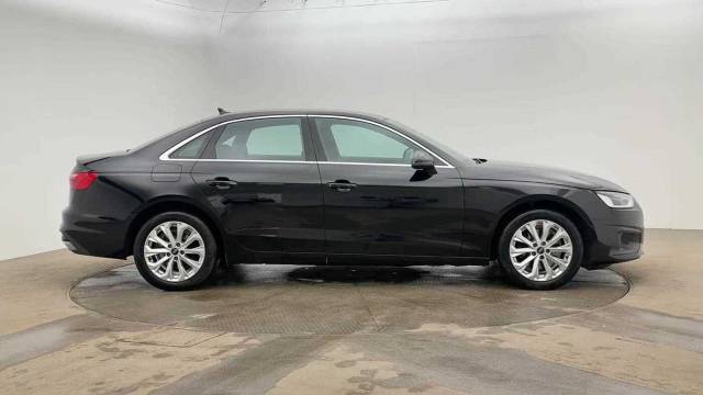 2022 Audi A4 Saloon 2.0 Technik 35 TFSI  150 PS S tronic