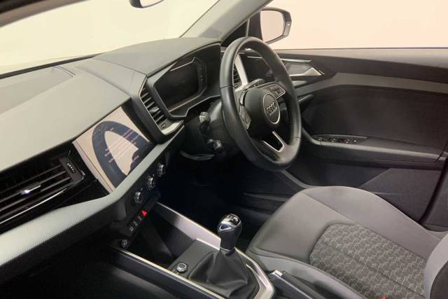 2021 Audi A1 Sportback 1.0 Sport 30 TFSI  110 PS 6-speed