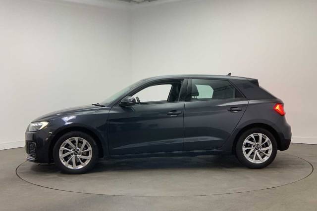 2021 Audi A1 Sportback 1.0 Sport 30 TFSI  110 PS 6-speed
