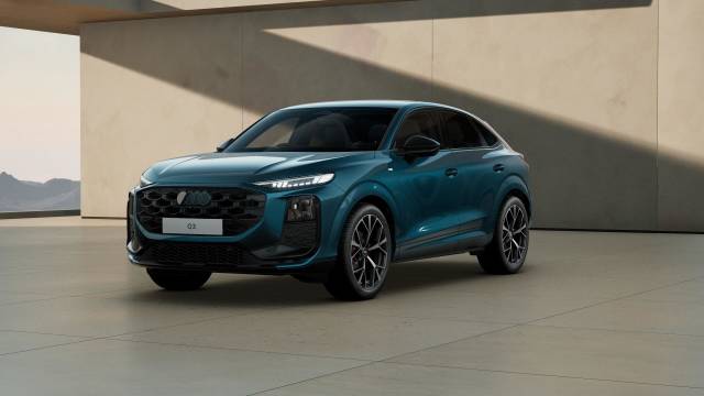 Audi Q3 Sportback AUDI Q3 Sportback Edition 1 TFSI 150 PS S tronic SUV Petrol Malpelo blue, metallic