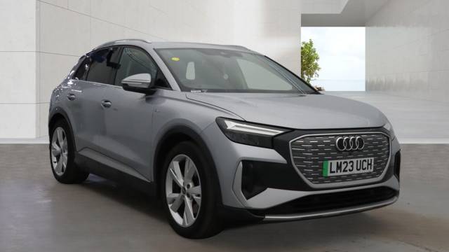 Audi Q4 e-tron Q4  S line 40 e-tron  150,00 kW 4x4 vehicle Electric Floret silver, metallic