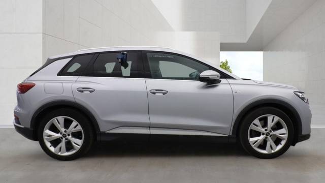 2023 Audi Q4 e-tron Q4  S line 40 e-tron  150,00 kW