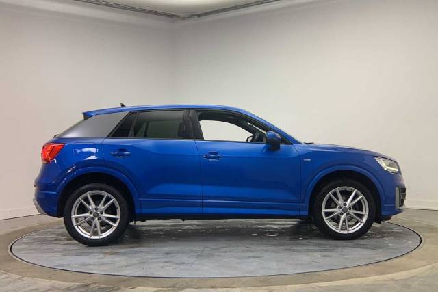 2019 Audi Q2 1.5 S line 35 TFSI  150 PS 6-speed
