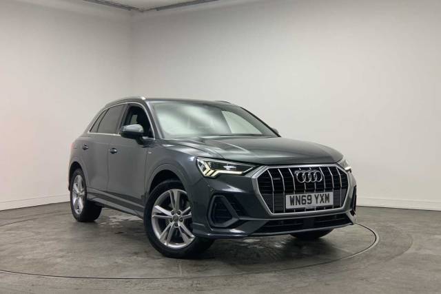 Audi Q3 2.0 S line 40 TFSI quattro 190 PS S tronic 4x4 vehicle Petrol Daytona Grey Pearlescent
