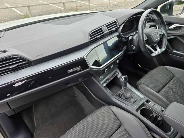 2021 Audi Q3 Sportback 2.0 Black Edition 35 TDI  150 PS S tronic