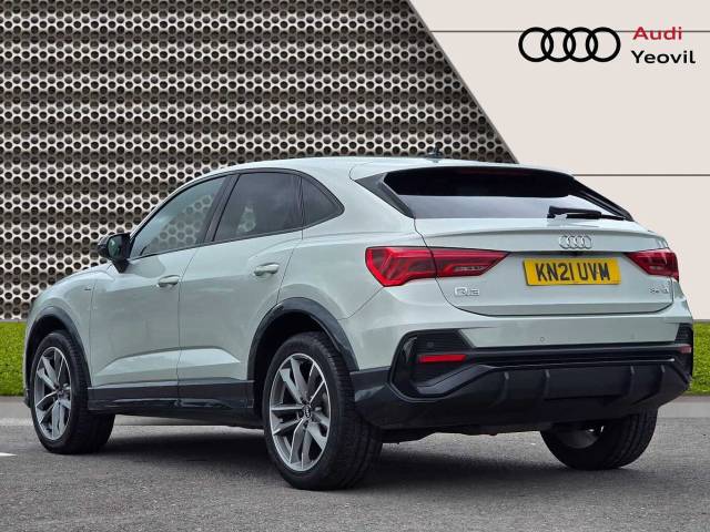 2021 Audi Q3 Sportback 2.0 Black Edition 35 TDI  150 PS S tronic
