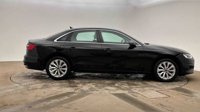 2022 Audi A4 Saloon 2.0 Technik 35 TFSI  150 PS S tronic