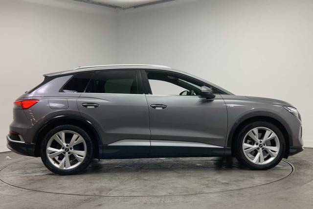 2023 Audi Q4 e-tron Q4  S line 50 e-tron quattro 220,00 kW