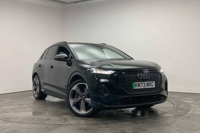 Audi Q4 e-tron Q4  (S) Black Edition 40 e-tron  150,00 kW 4x4 vehicle Electric Mythos black, metallic