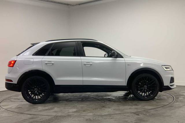 2018 Audi Q3 Black Edition 1.4 TFSI cylinder on demand  150 PS S tronic