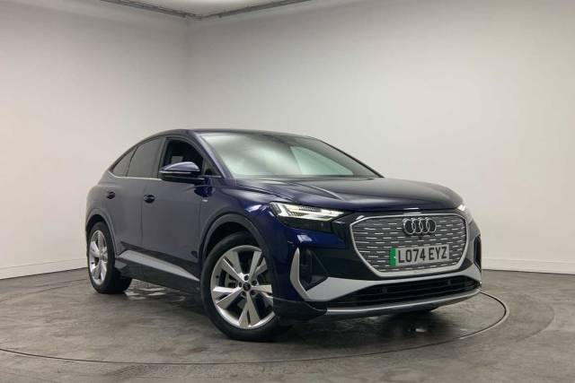 Audi Q4 Sportback e-tron Q4 Sportback S line 45 e-tron  210,00 kW 4x4 vehicle Electric Navarra blue, metallic