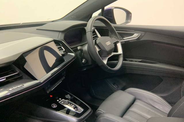 2024 Audi Q4 Sportback e-tron Q4 Sportback S line 45 e-tron  210,00 kW