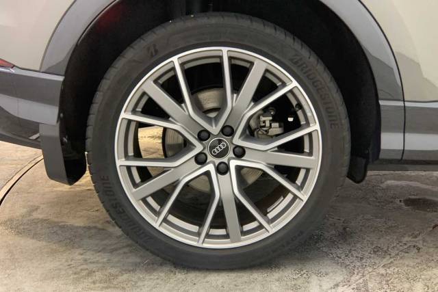 2024 Audi Q3 2.0 Black Edition 40 TDI quattro 193 PS S tronic